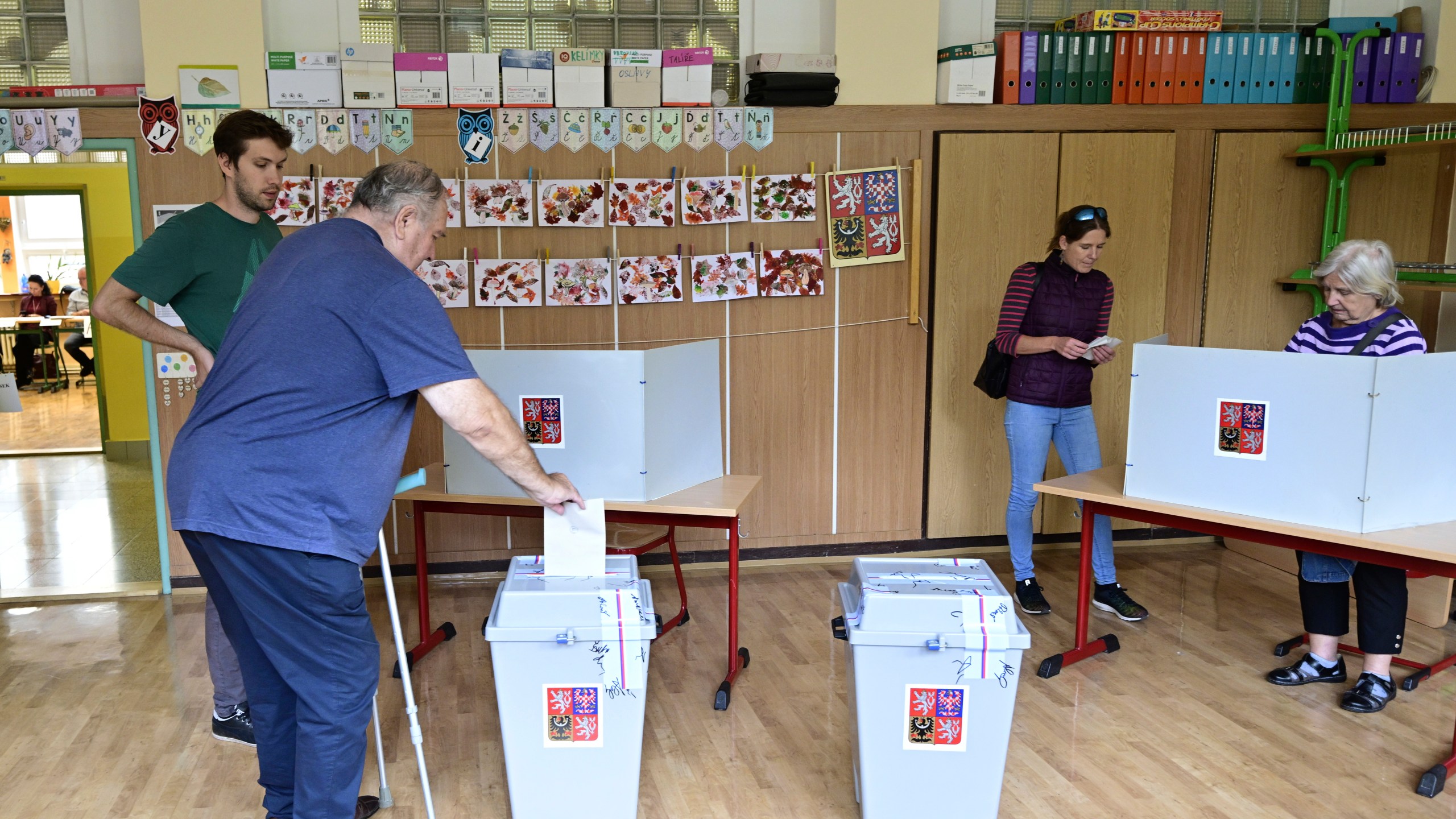 A man votes in the second round of voting for a third of the seats in Parliament’s upper house. at a polling station in Prague, Czech Republic, Friday Sept. 27, 2024. (Roman Vondrous/CTK via AP)