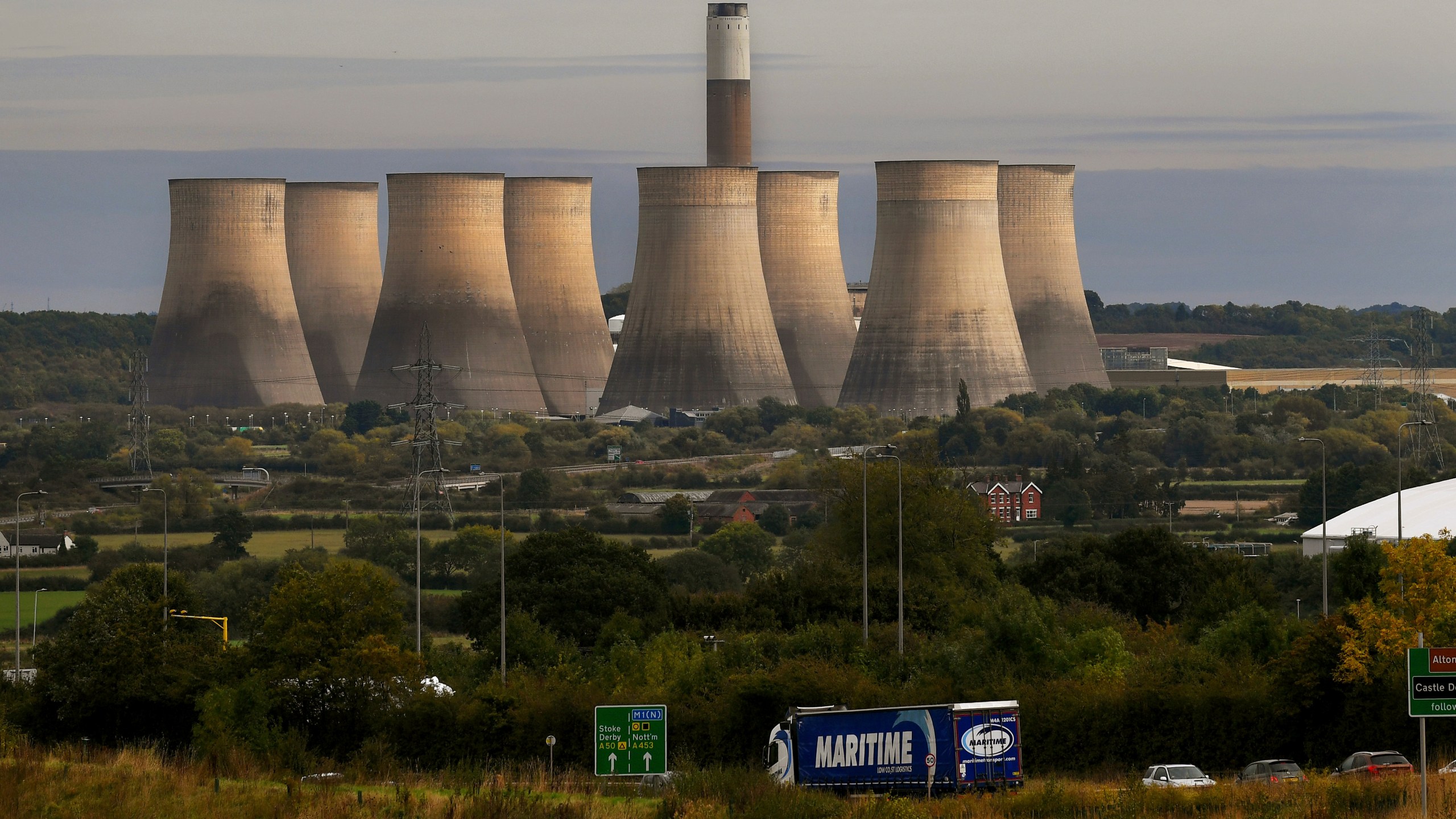 General view of Ratcliffe-on-Soar power station in Nottingham, England, Sunday, Sept. 29, 2024. The UK's last coal-fired power plant, Ratcliffe-on-Soar, will close, marking the end of coal-generated electricity in the nation that sparked the Industrial Revolution. (AP Photo/Rui Vieira)