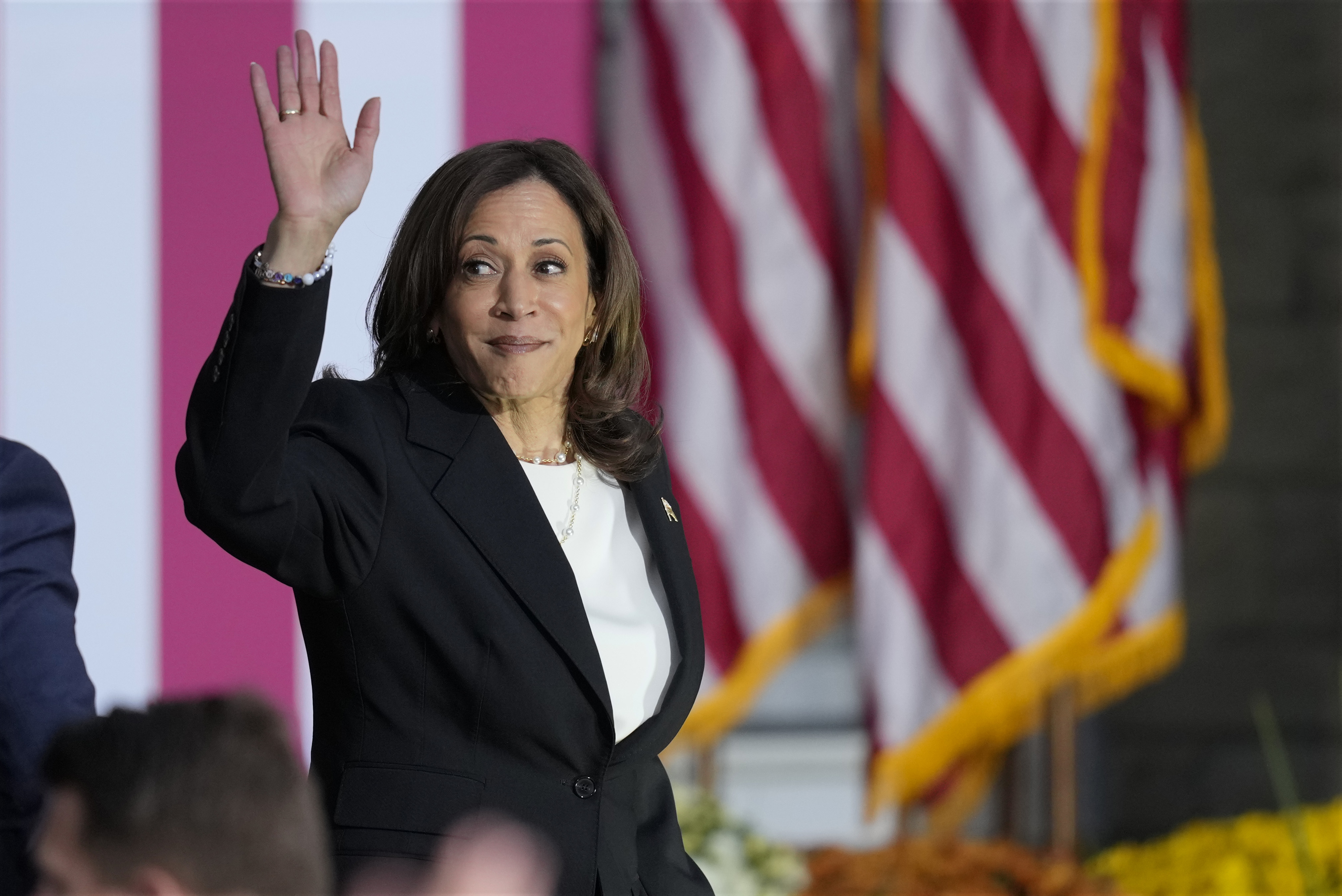 Democratic presidential nominee Vice President Kamala Harris waves as she departs after speaking at a campaign rally at Ripon College, Thursday, Oct. 3, 2024, in Ripon, Wis. (AP Photo/Charlie Neibergall)