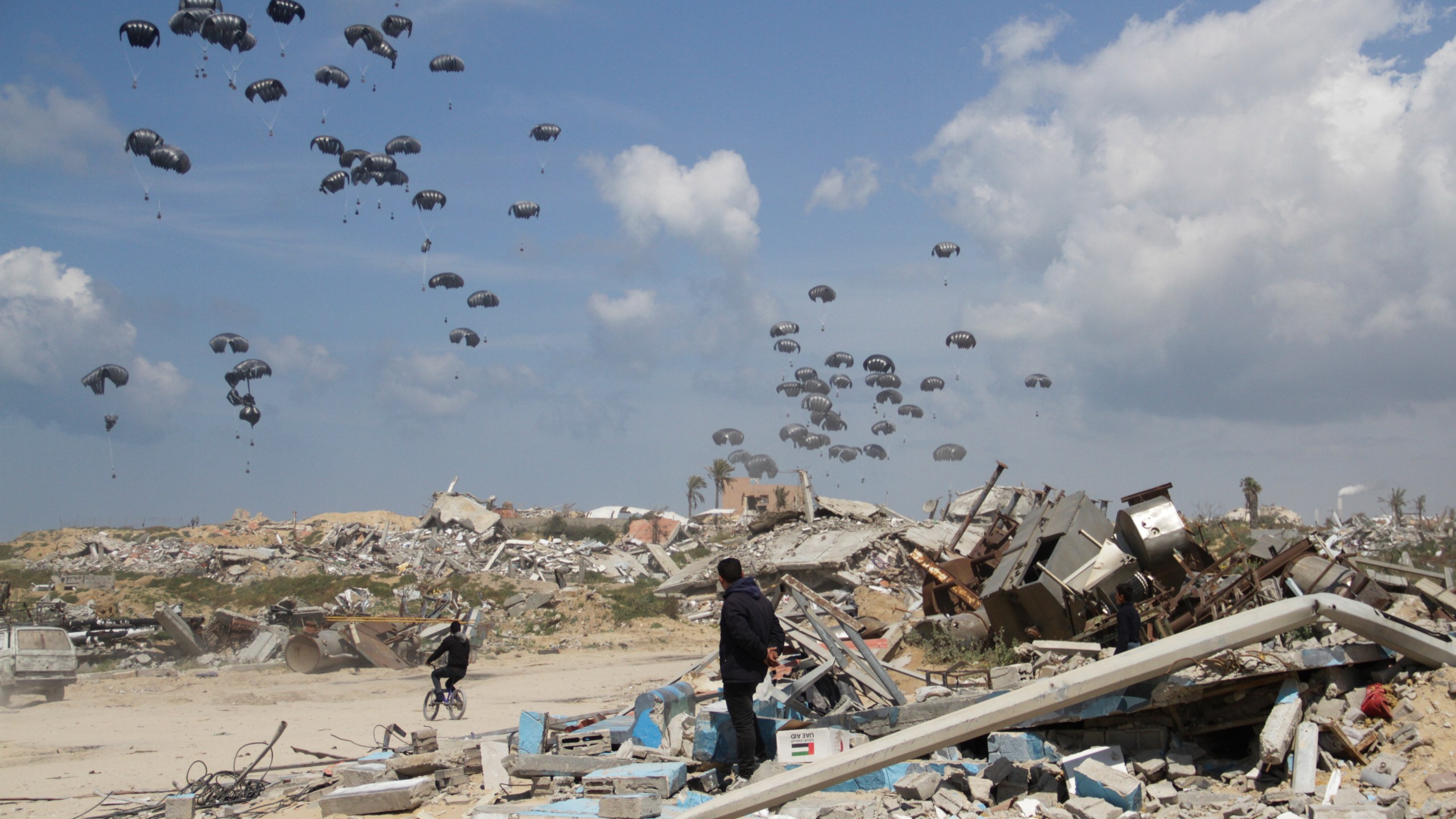 FILE - Humanitarian aid is airdropped to Palestinians over Gaza City, Gaza Strip, Monday, March 25, 2024. (AP Photo/Mahmoud Essa, File)