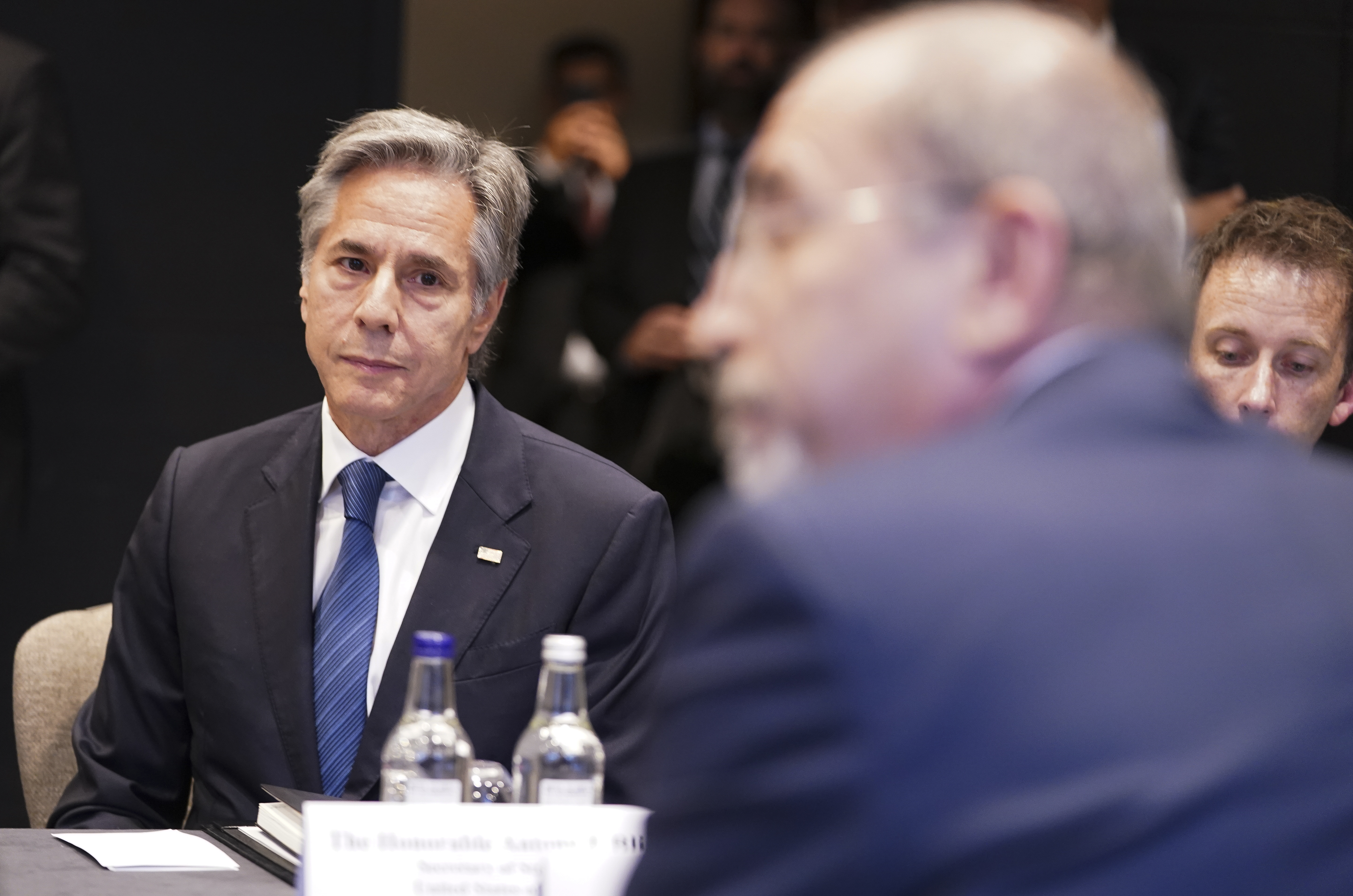 U.S. Secretary of State Antony Blinken meets with Jordanian Foreign Minister Ayman Safadi in London Britain, Friday, Oct. 25, 2024. (Nathan Howard/Pool photo via AP)