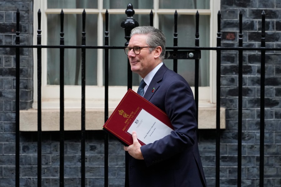 Britain's Prime Minister Keir Starmer departs 10 Downing Street for the House of Commons and his weekly Prime Minister's Questions in London, Wednesday, Oct. 30, 2024, the Chancellor of the Exchequer Rachel Reeves will deliver the budget following PMQ's. (AP Photo/Kirsty Wigglesworth)