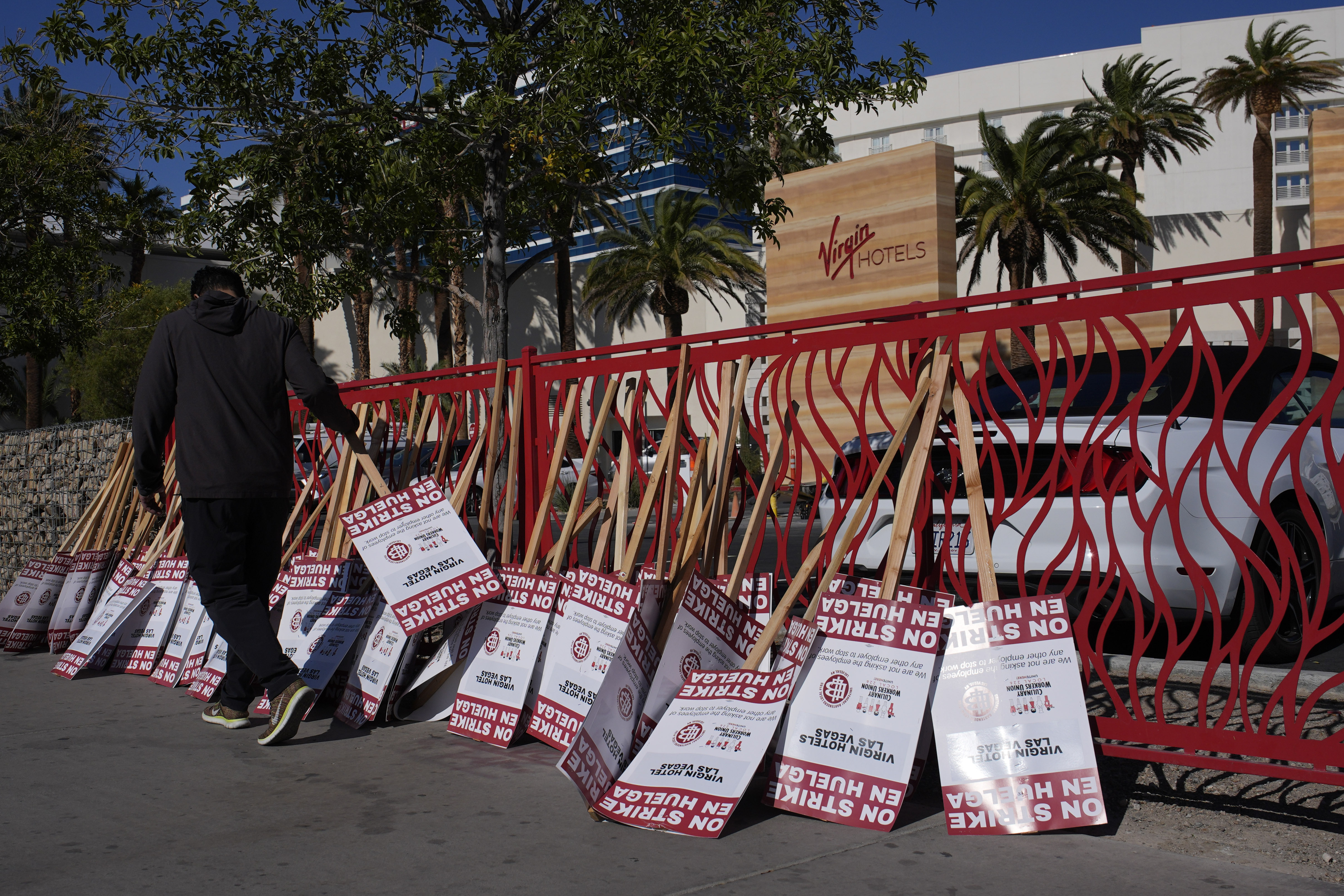 Members of the Culinary Workers Union picket in front of the Virgin Hotels Las Vegas, Friday, Nov. 15, 2024, in Las Vegas. (AP Photo/John Locher)