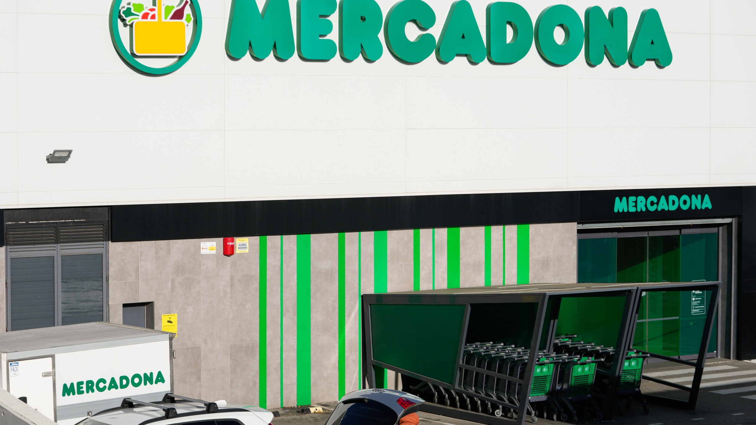 Facade of a Mercadona supermarket in San Sebastian de los Reyes, on the outskirts of Madrid, Thursday, Nov. 20, 2024. (AP Photo/Bernat Armangue)