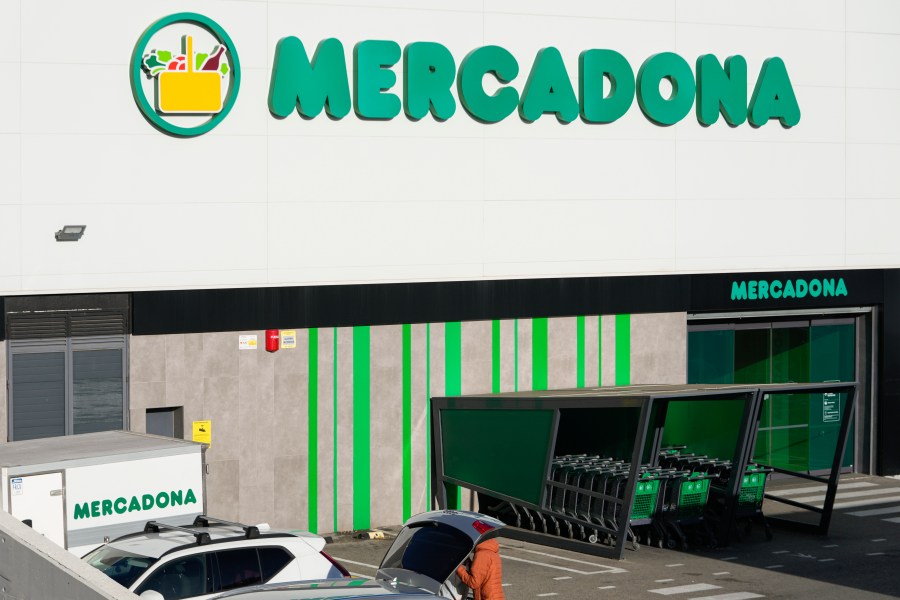 Facade of a Mercadona supermarket in San Sebastian de los Reyes, on the outskirts of Madrid, Thursday, Nov. 20, 2024. (AP Photo/Bernat Armangue)