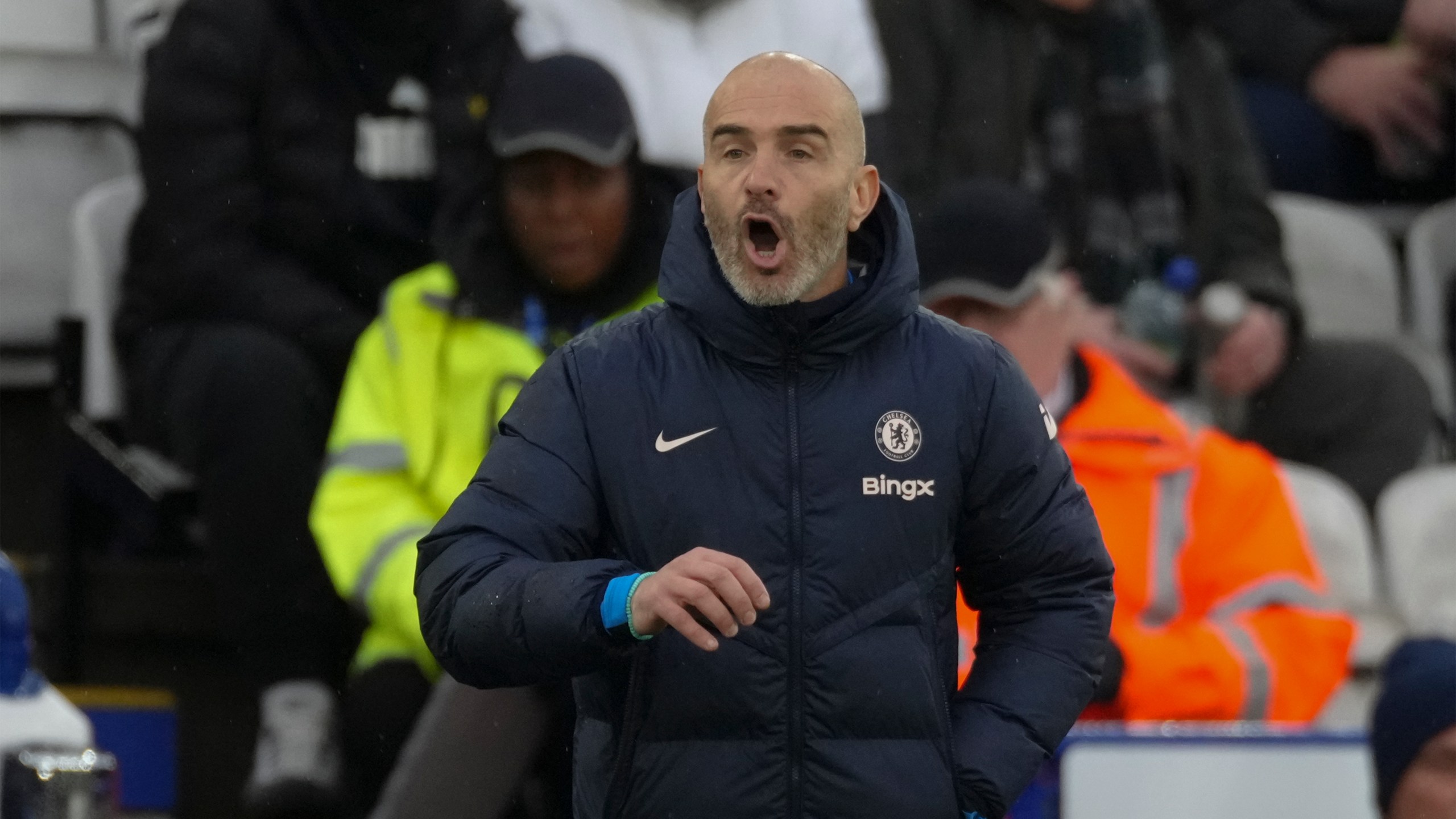 Chelsea's head coach Enzo Maresca reacts during the English Premier League soccer match between Leicester City and Chelsea at King Power stadium in Leicester, England, Saturday, Nov. 23, 2024. (AP Photo/Dave Shopland)