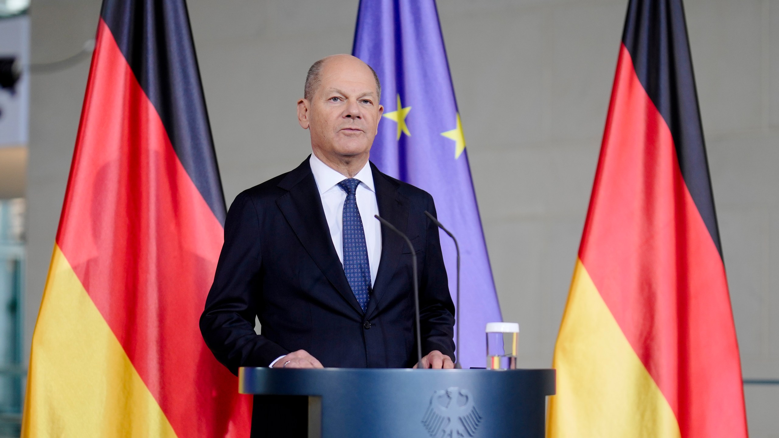 German Chancellor Olaf Scholz gives a statement at the chancellery in Berlin, Germany, Wednesday, Jan. 8, 2025. (AP Photo/Markus Schreiber)