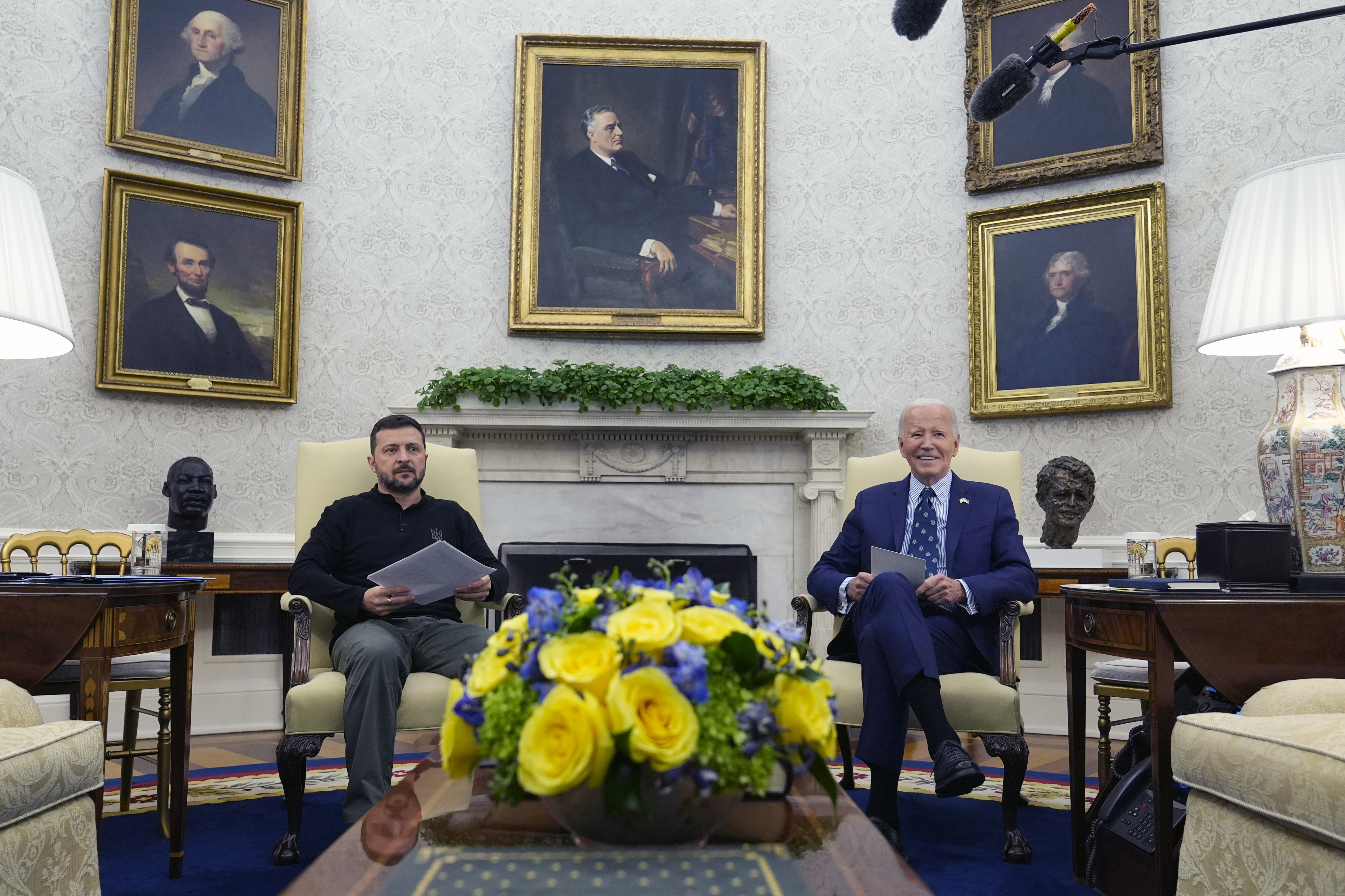 FILE - President Joe Biden, right, meets with Ukraine's President Volodymyr Zelenskyy in the Oval Office of the White House in Washington, Sept. 26, 2024. (AP Photo/Susan Walsh, File)