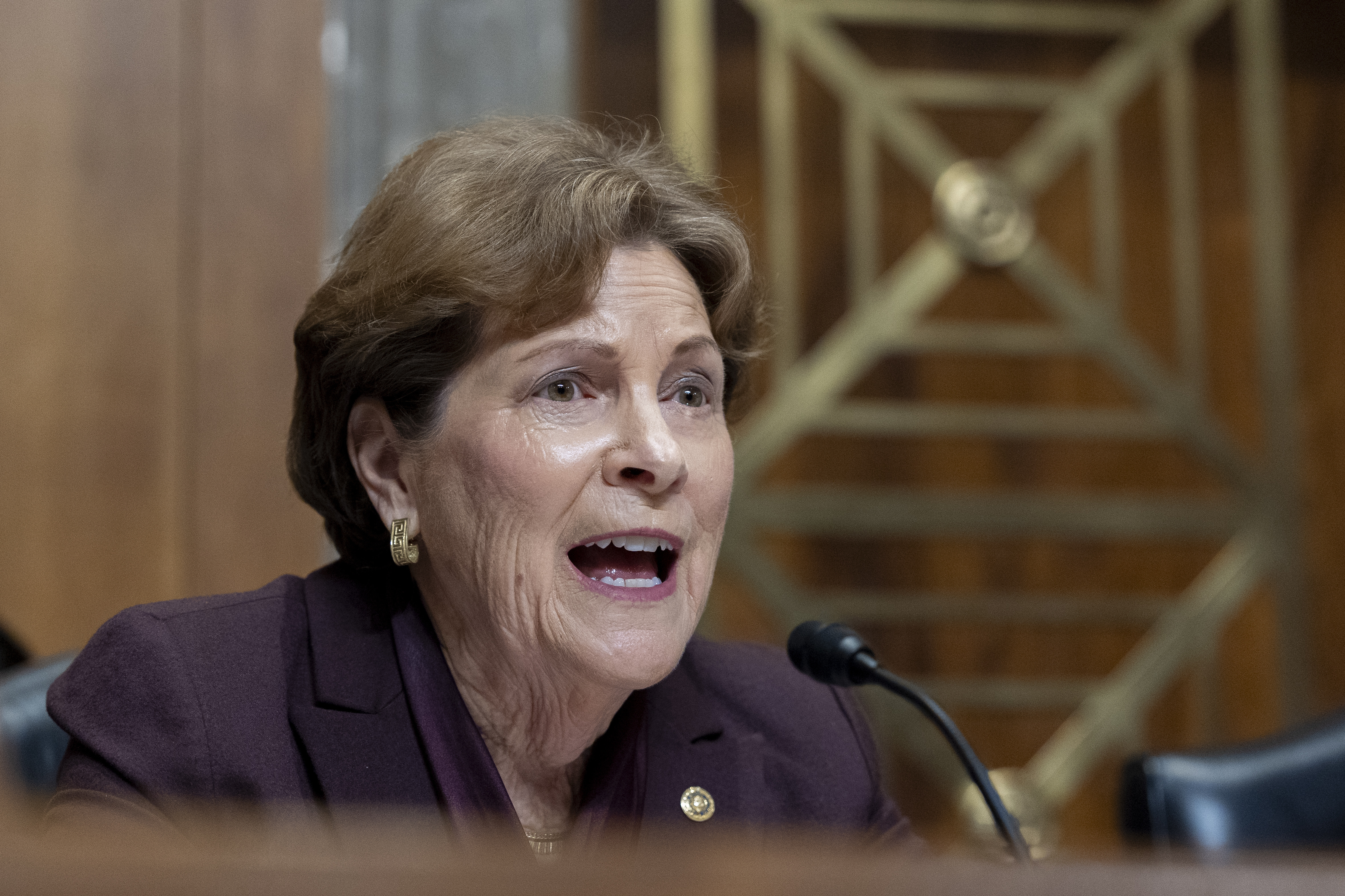 Ranking Members Sen. Jeanne Shaheen, D-N.H., questions Sen. Marco Rubio, R-Fla., President-elect Donald Trump's choice to be Secretary of State, appears before the Senate Foreign Relations Committee for his confirmation hearing, at the Capitol in Washington, Wednesday, Jan. 15, 2025. (AP Photo/Alex Brandon)